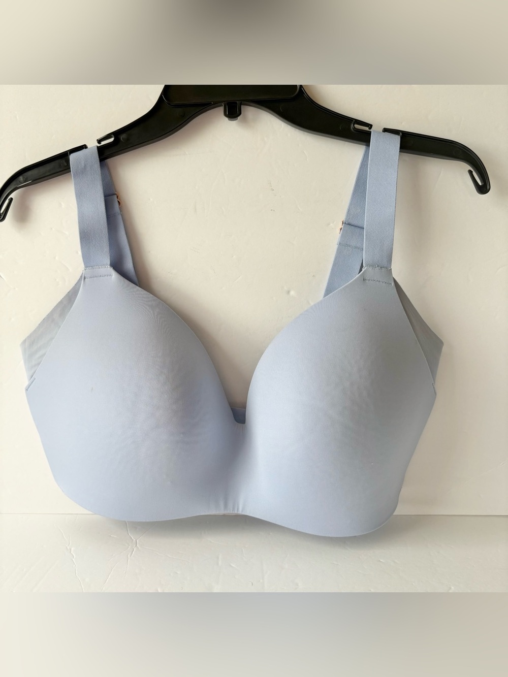 Le Mystere Light Blue Smooth Shape 360 Wireless Bra - Picture 2 of 6